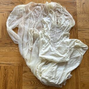 VINTAGE Victoria’s Secret Peignoir Set